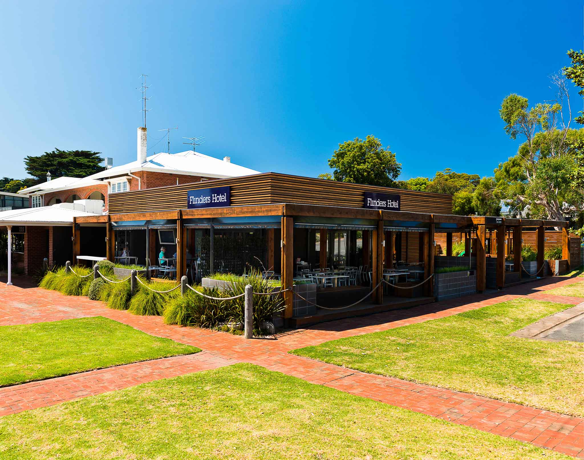 Sparkling Wine Dinner at Flinders Hotel Love the Peninsula