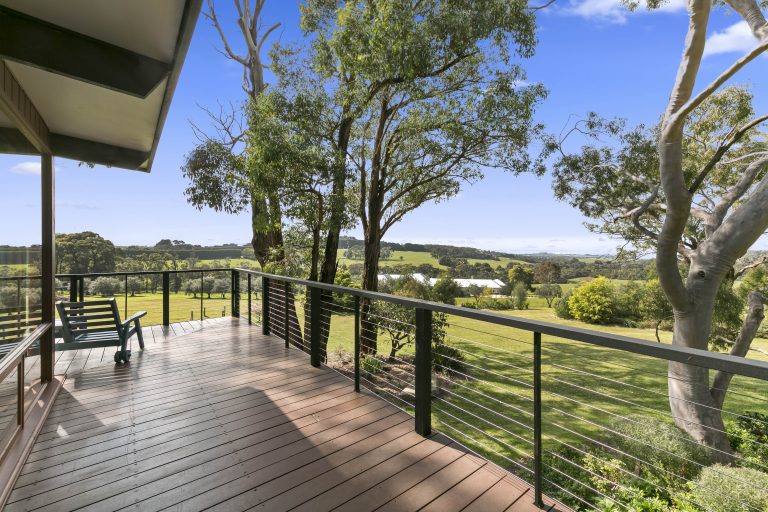 paton estate agents in balnarring. estate agents selling property