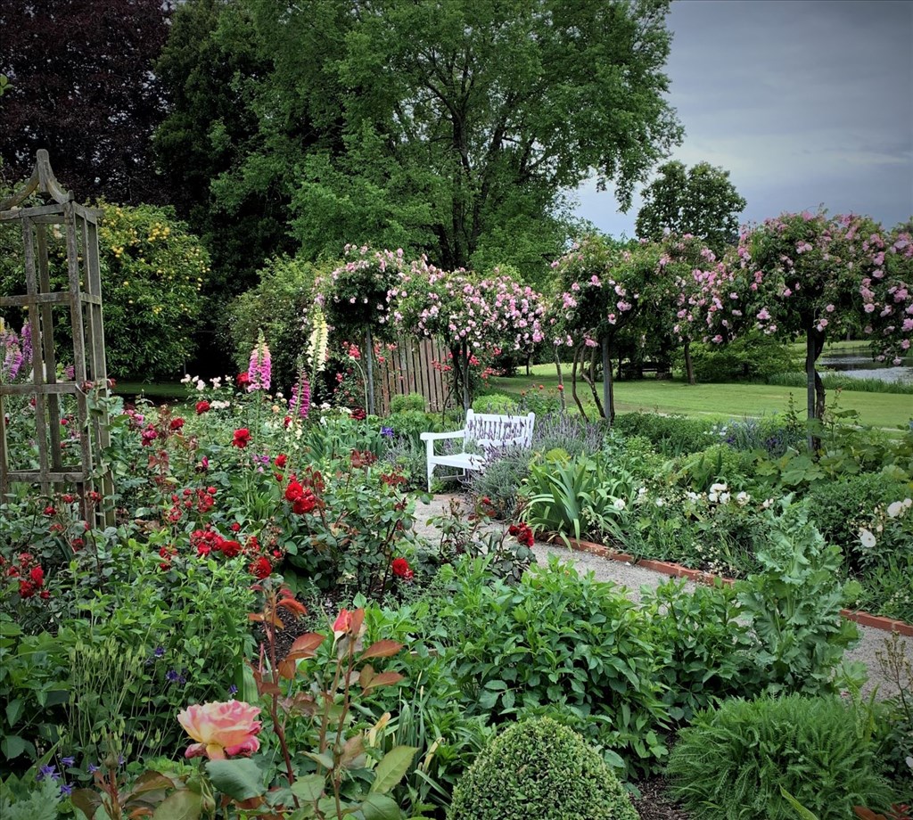 Cruden Farm Garden Wander